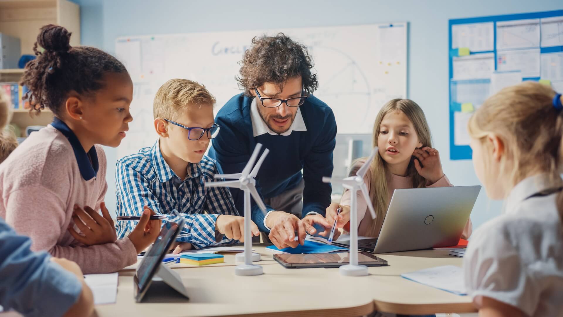 VOR - Vereniging voor onderwijs research - De beroepsvereniging voor alle onderwijsonderzoekers